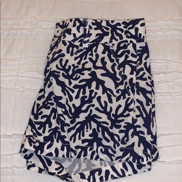 Lilly Pulitzer shorts - Picture 1 of 5